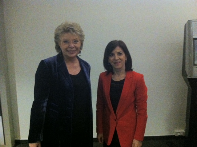 Esta tarde con la Vicepresidenta Reading tras el debate sobre el Informe en torno a la situación de la Igualdad en Europa en 2012